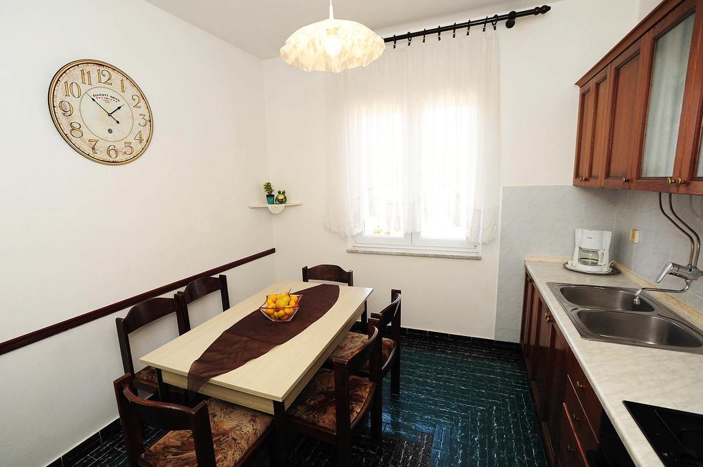 Apartments Luka & Sara Задар Екстериор снимка