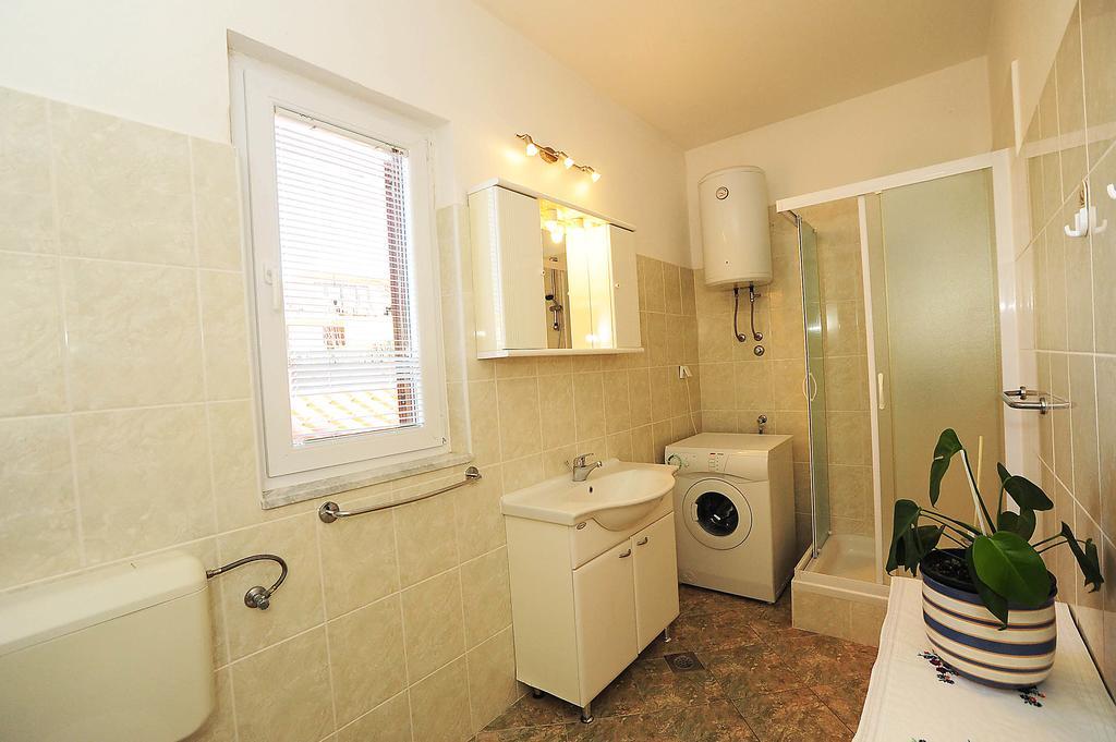 Apartments Luka & Sara Задар Екстериор снимка